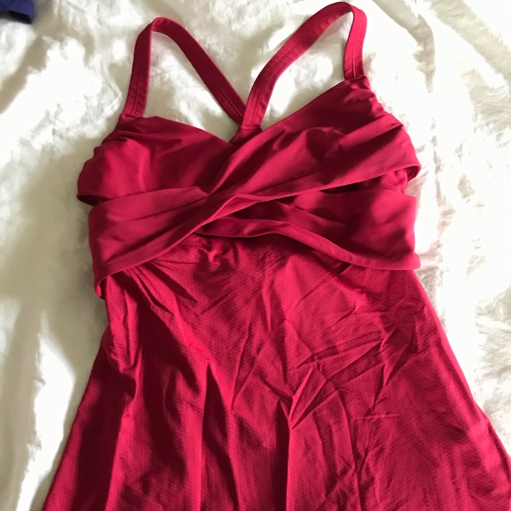 lululemon workout top